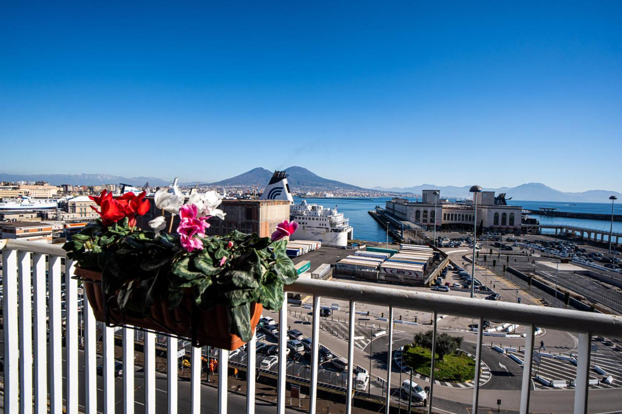 Skyhouse Beverello Νάπολη Εξωτερικό φωτογραφία