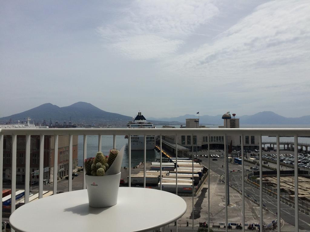 Skyhouse Beverello Νάπολη Δωμάτιο φωτογραφία